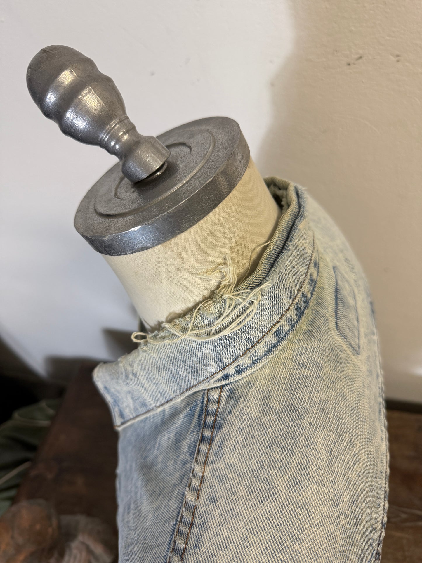 Vintage Levi’s Jacket Made in Usa “M/L”