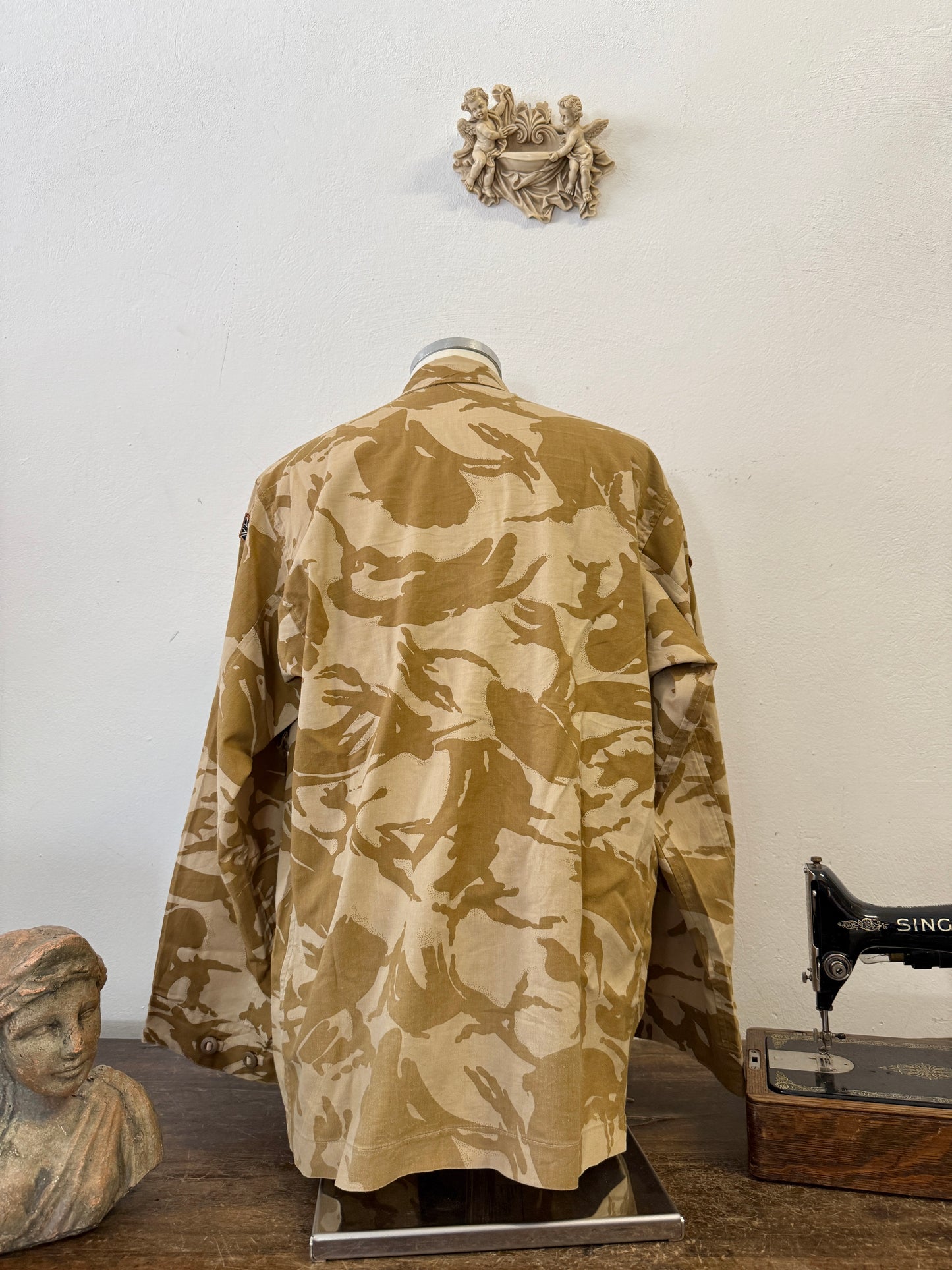 Vintage British Army Dpm Jacket “XL”