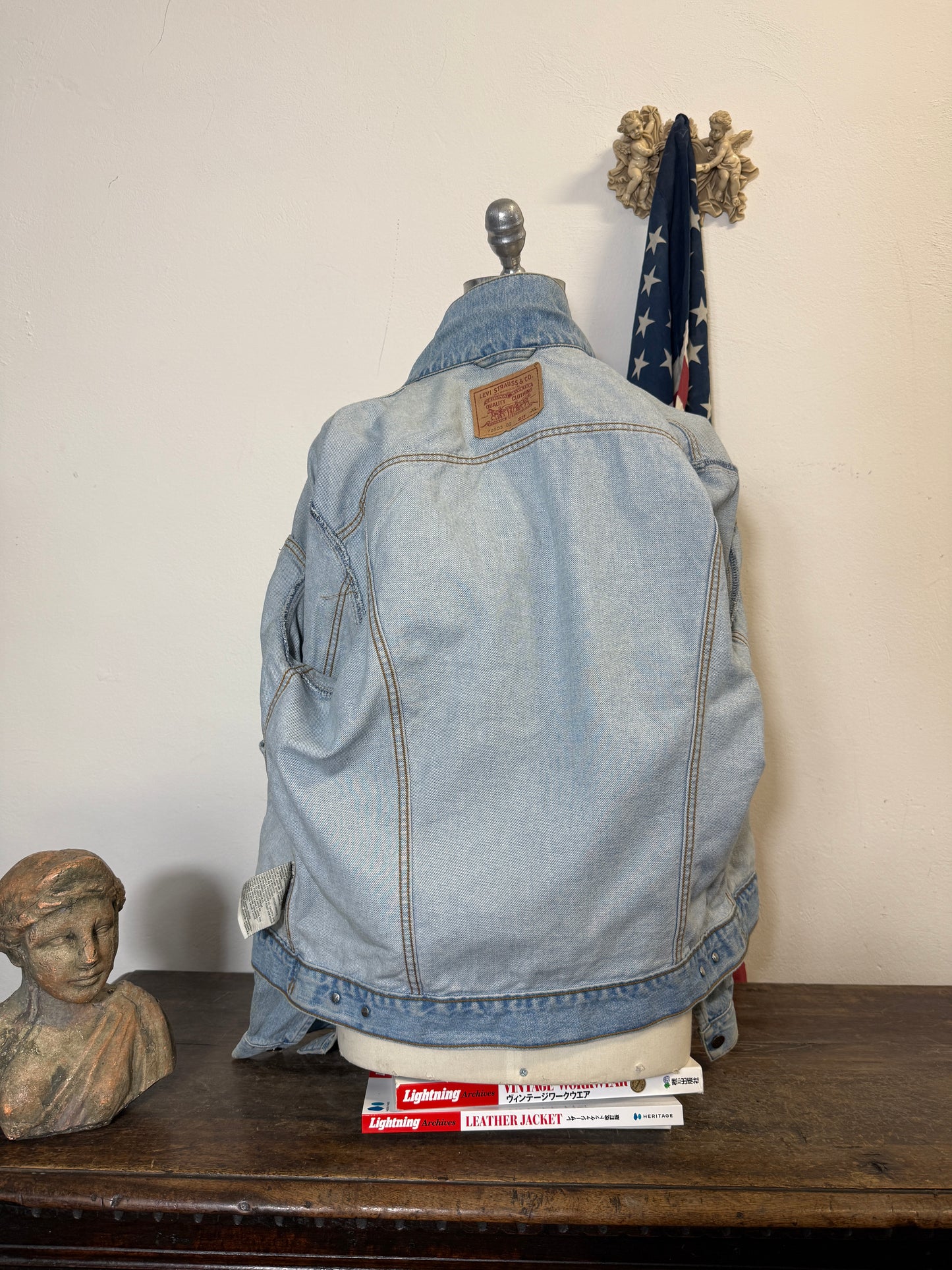 Vintage Levi’s Jacket “XL”
