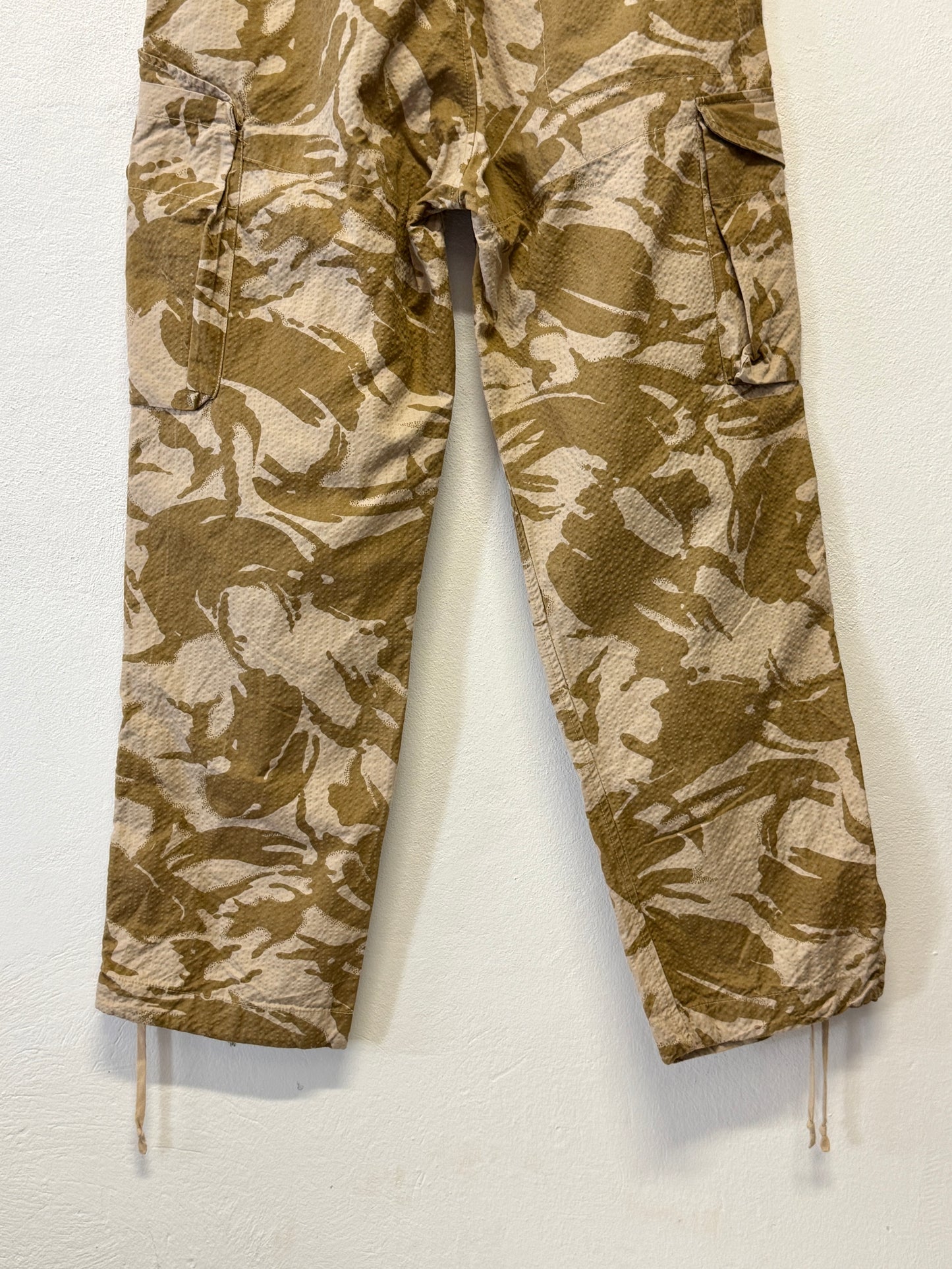 Vintage 90’s British Army Military Windproof Trousers Desert Camo “W34”