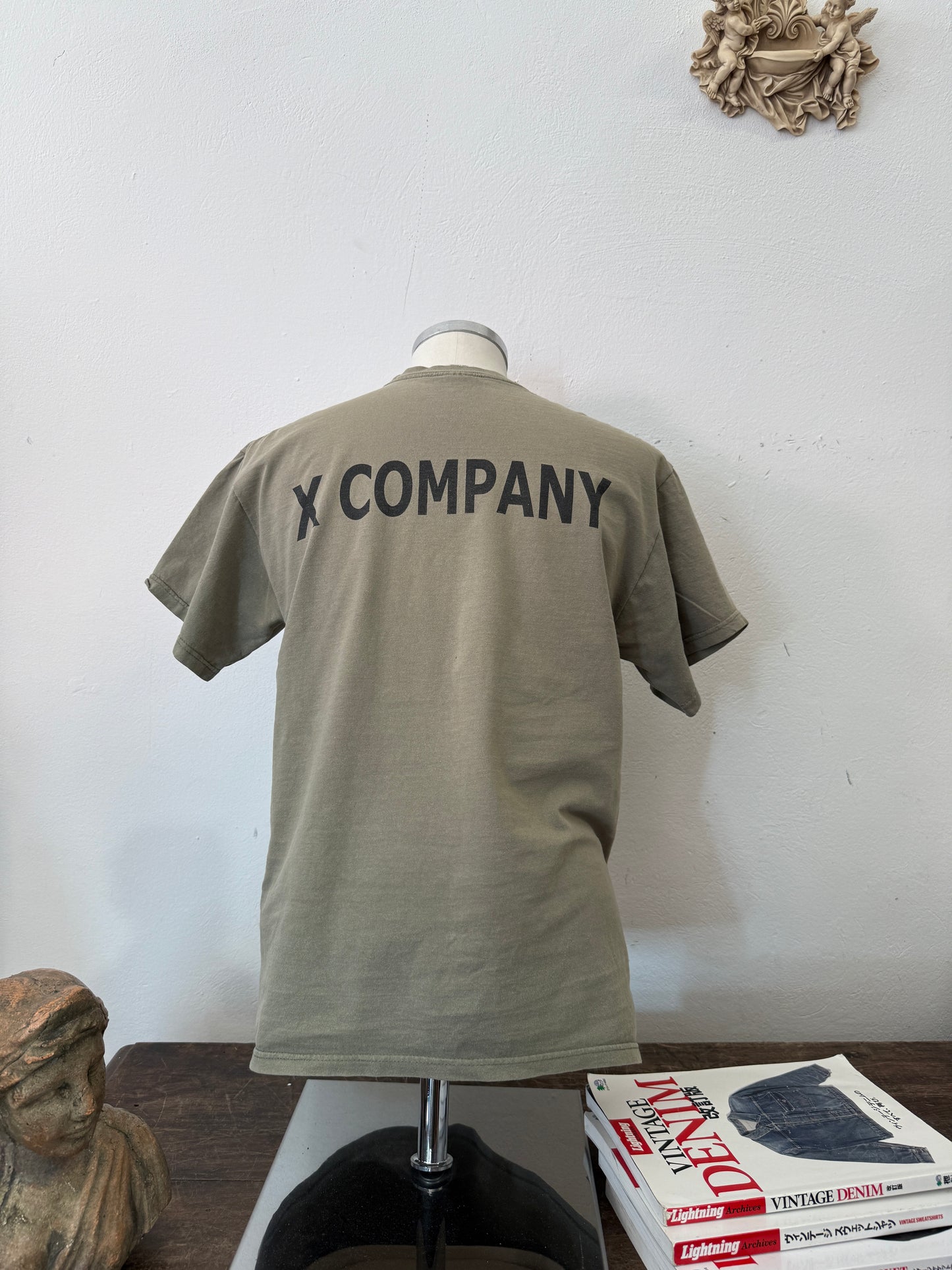 Vintage British Army Tee “M/L”