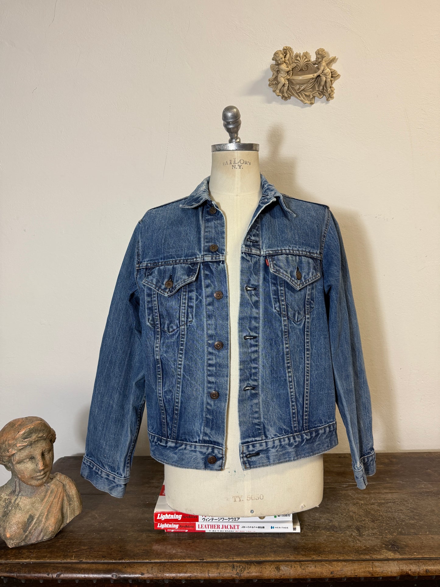 Vintage Levi’s Jacket “M”