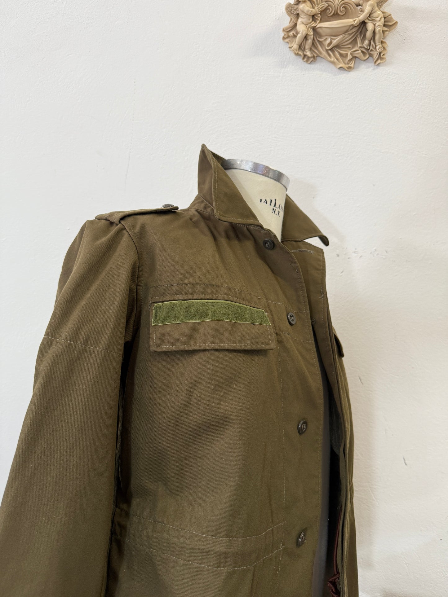 Vintage 90’s Czech Army Jacket “S/M”