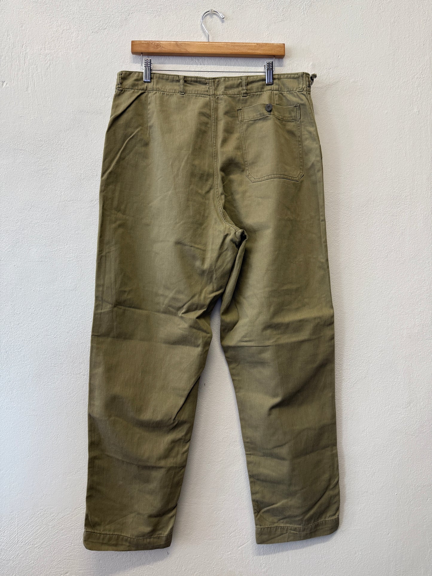 Vintage 80’s German Army Cargo Pants - Sand “W33~35”