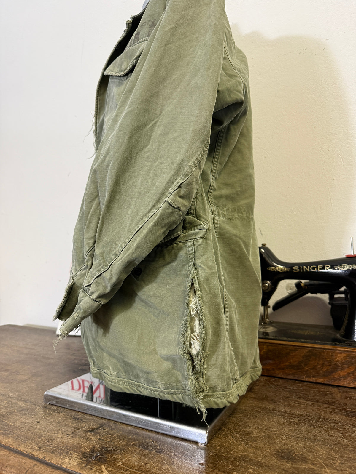 Vintage Distressed US Army M-51 Field Jacket “L”