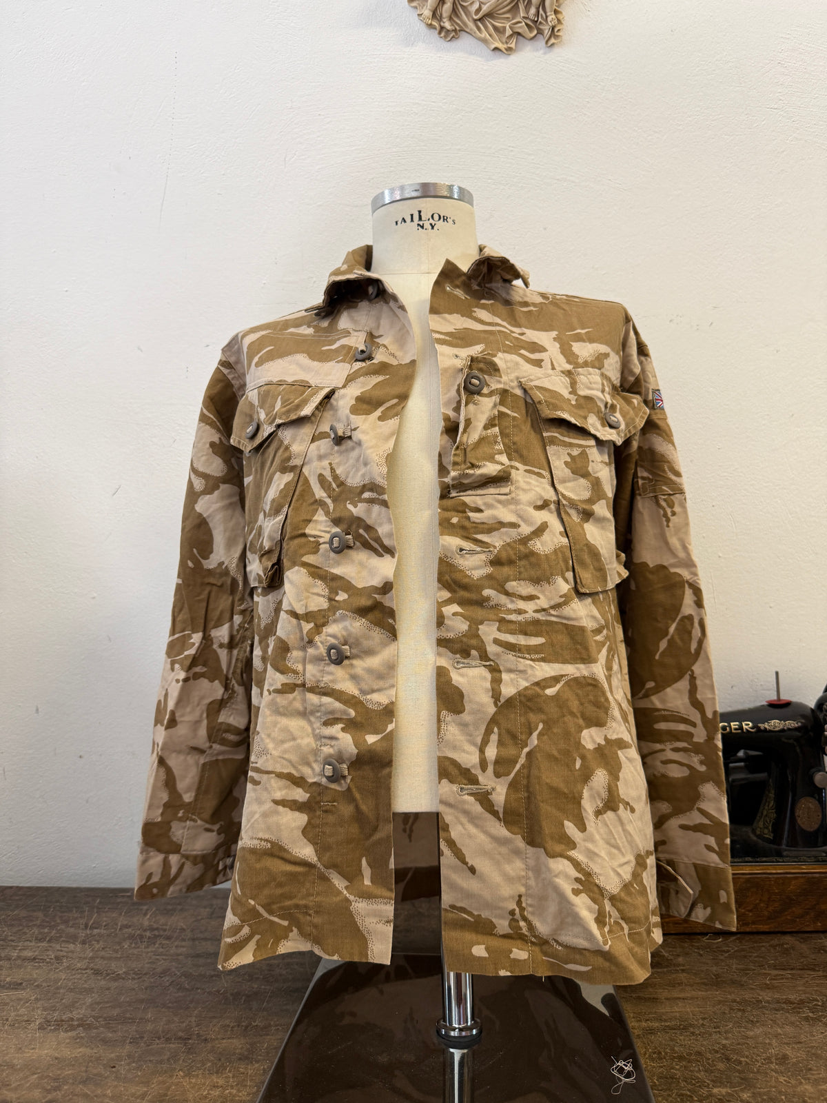 Vintage British Army Dpm Jacket “M”