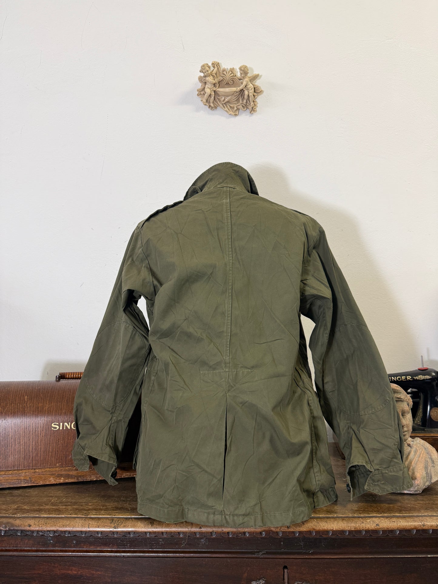 Vintage 80’s Italian Army Jacket “M”