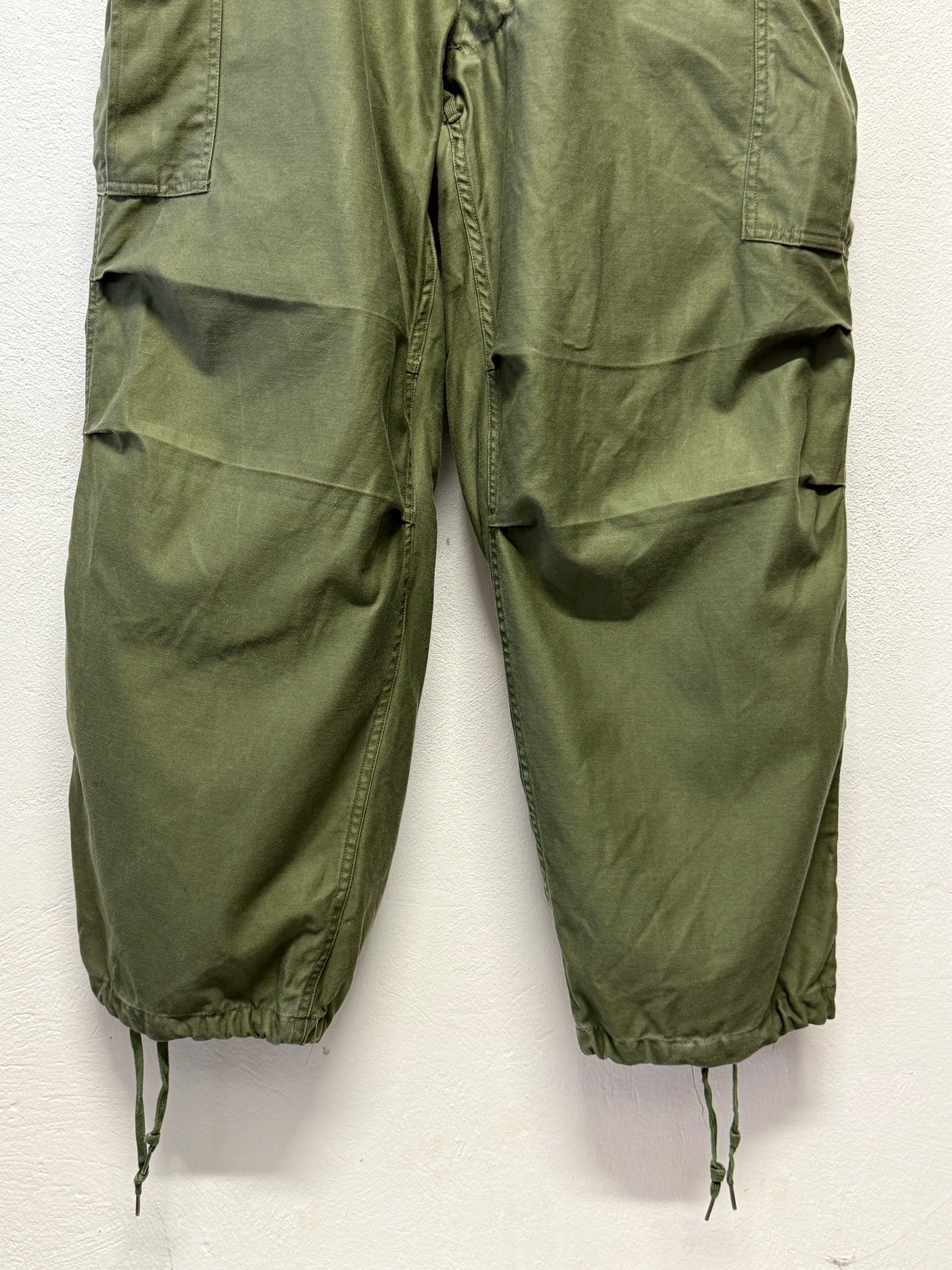 Vintage M51 Us Army Cargo Pants “W40”