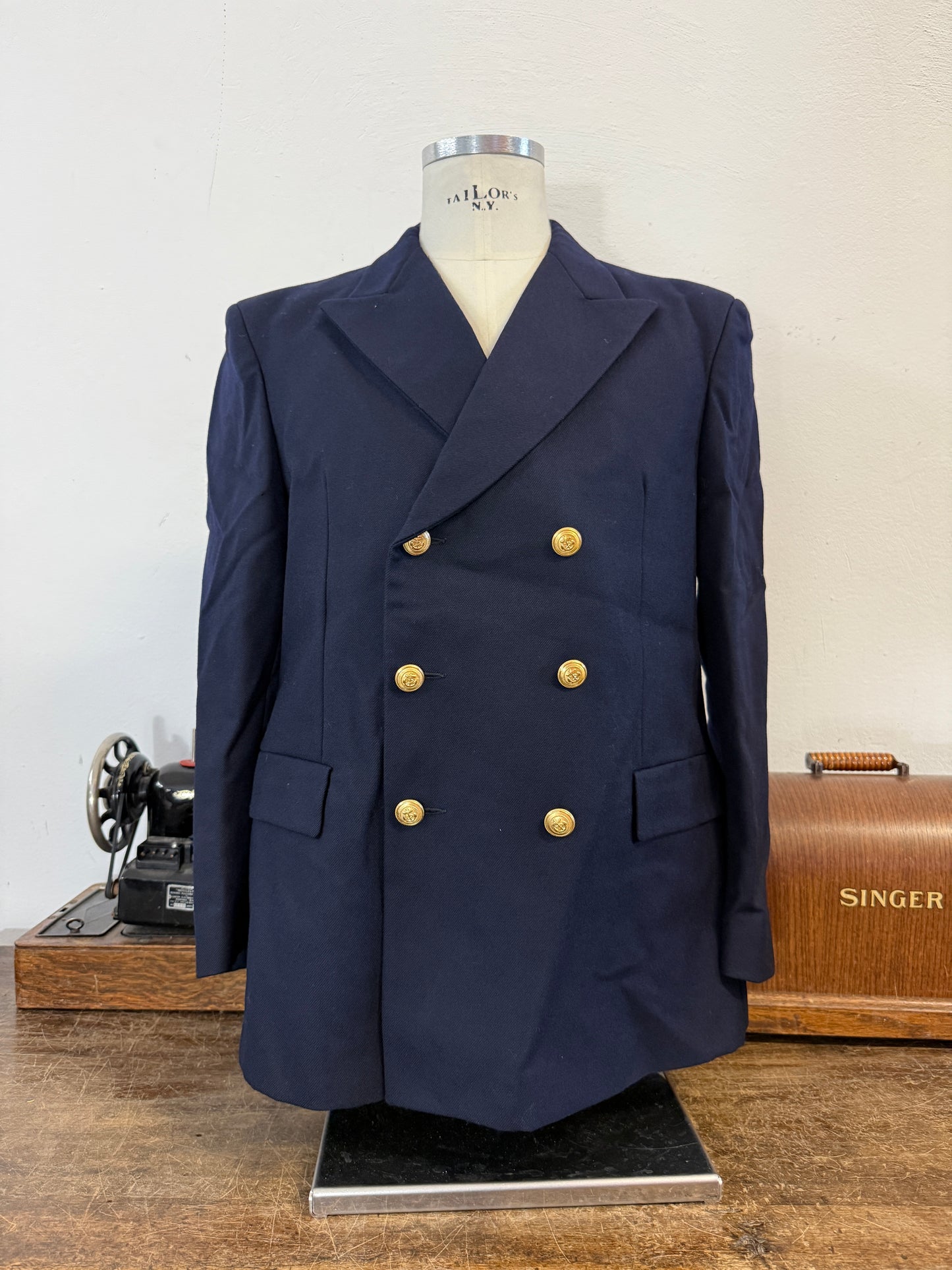 Vintage 00’s Italian Navy Double Breasted Jacket “M/L”