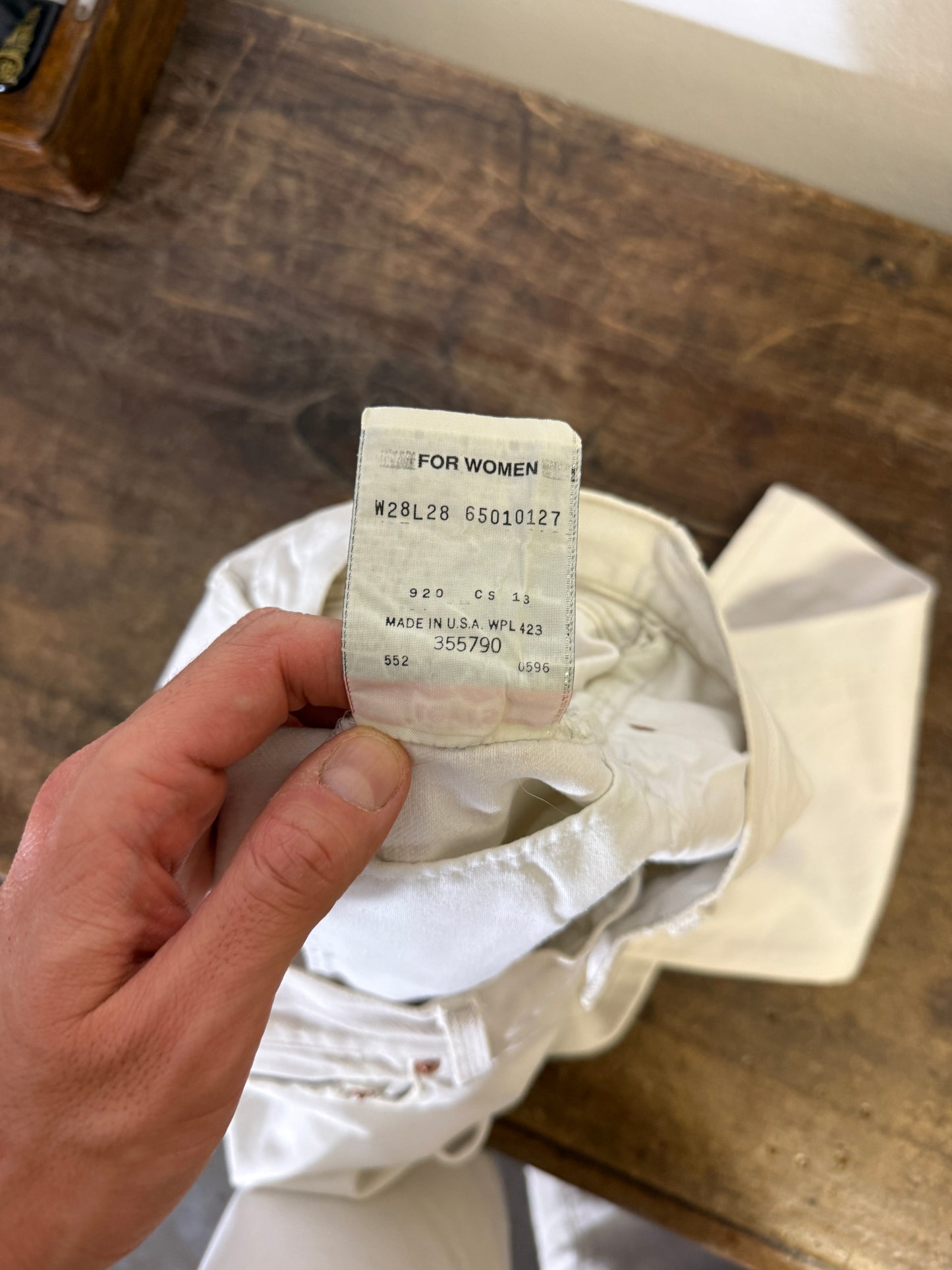 Vintage Levi’s 501 Made in Usa “W28  L28”