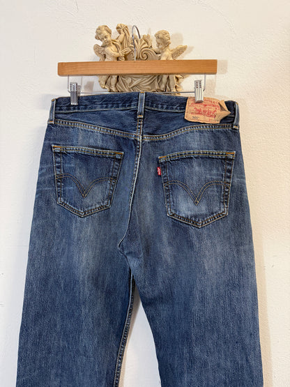 Vintage Levi’s 501 “W34 L34”
