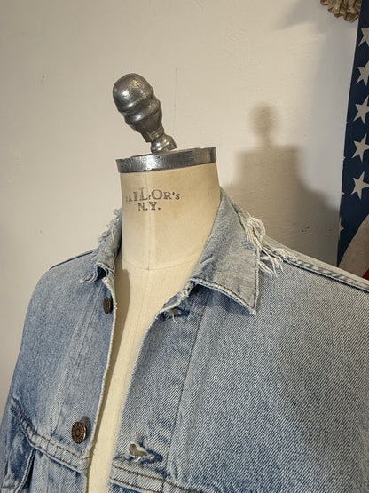 Vintage Levi’s Jacket Made in Usa “S”