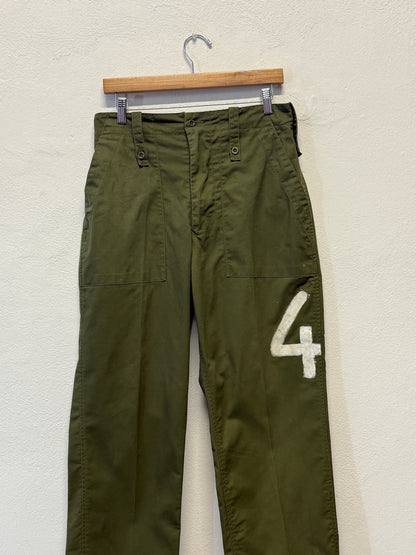 Vintage British Fatigue Army Pants “W32”