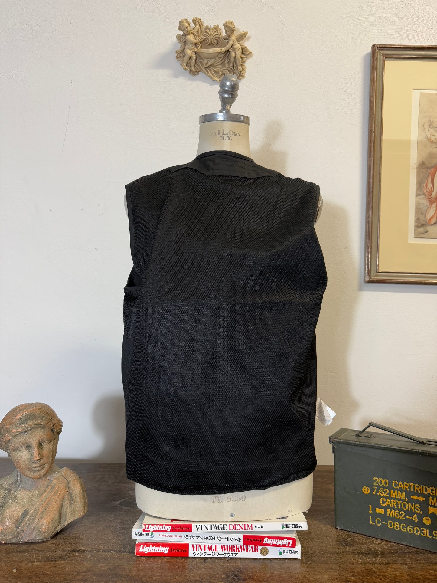 Black Tactical Utility Vest