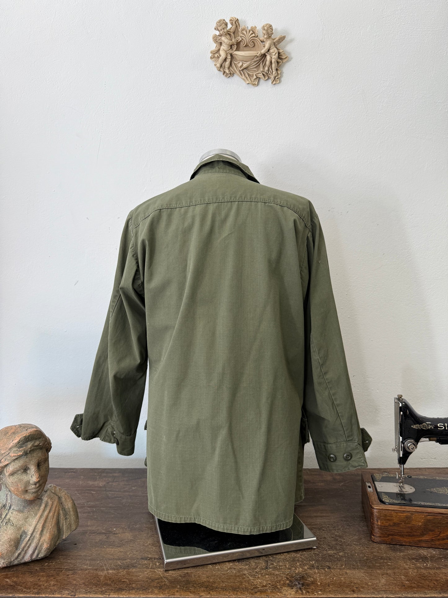 Vintage 60’s Jungle Jacket Rip Stop Us Army “M/L”