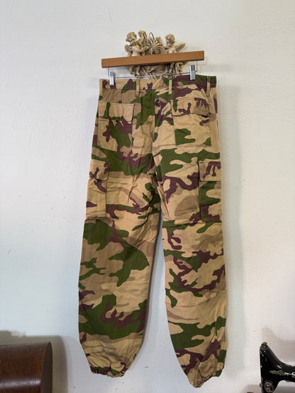 Vintage Italian Army Cargo Pants “W33”