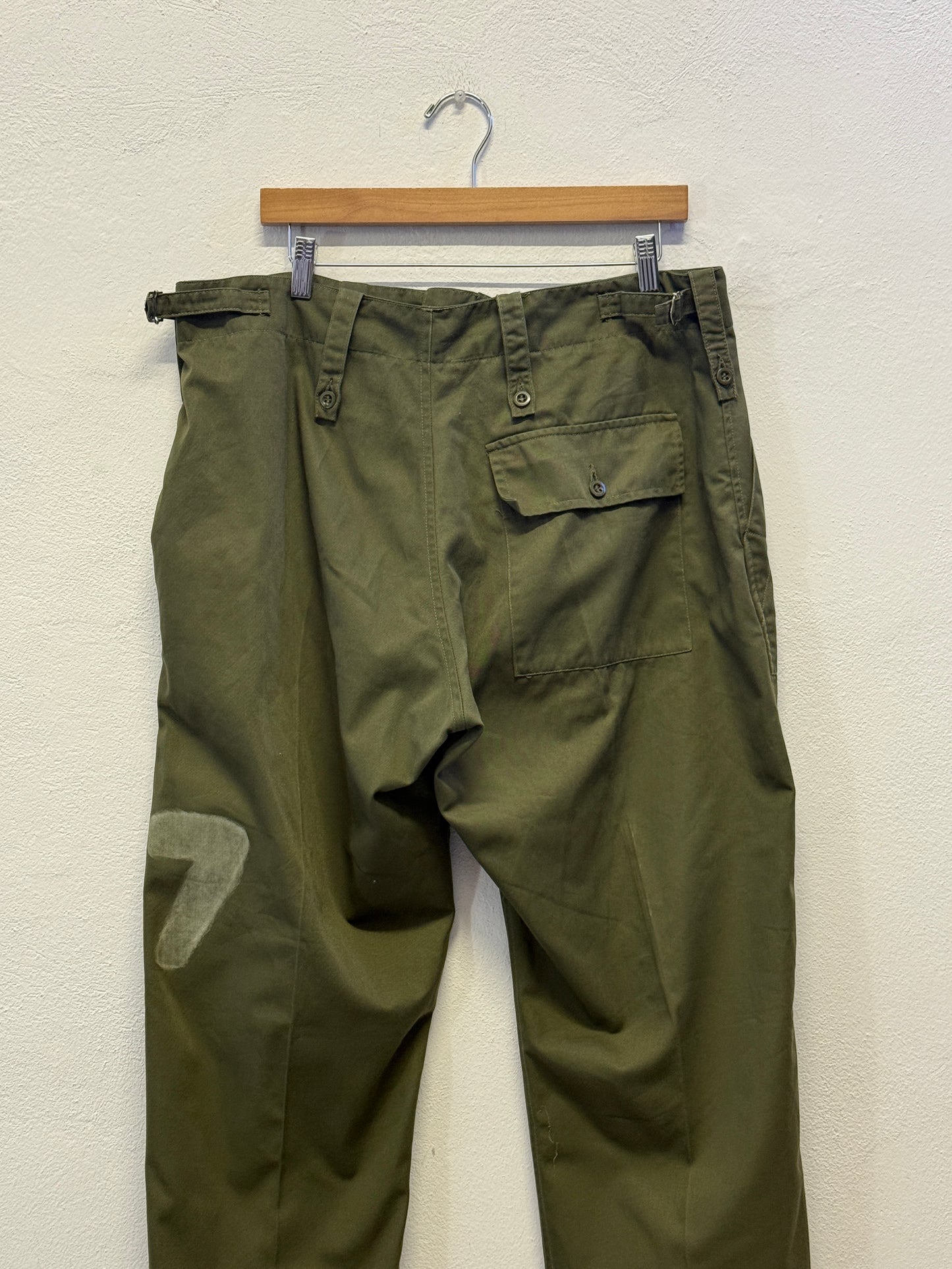 Vintage British Fatigue Army Pants “W36”