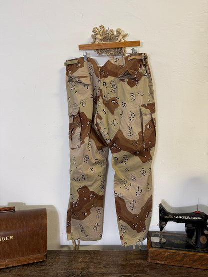 Vintage Desert Chocolate Cargo Pants Us Army “W42”