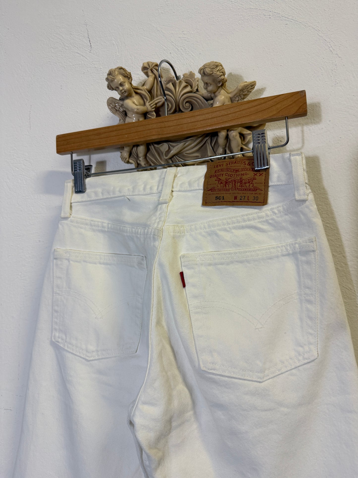 Vintage Levi’s 501 Made in Usa “W25   L30”