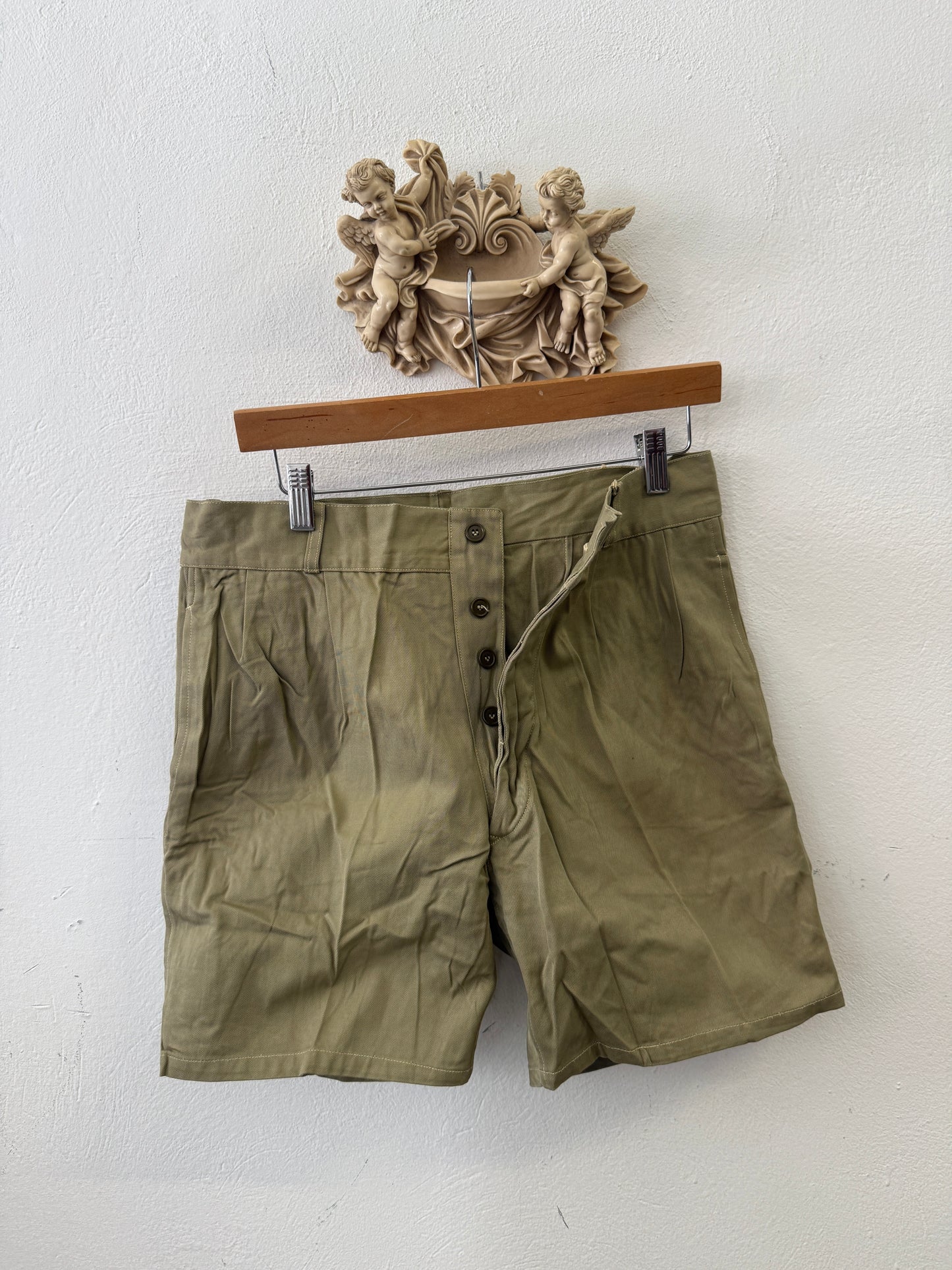 Vintage Italian Army Shorts with Buttons 84 cm