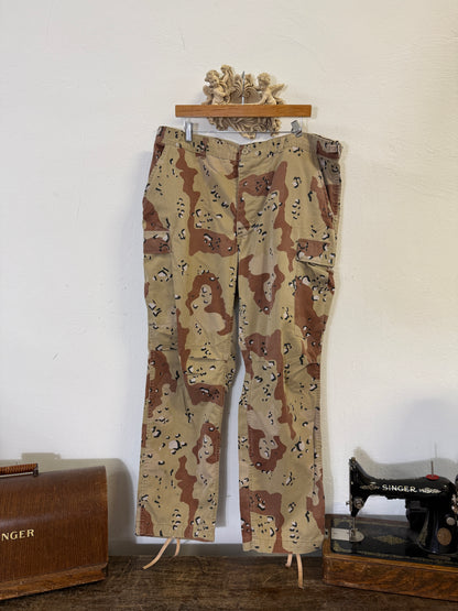 Vintage Desert Chocolate Cargo Pants Us Army “W40”