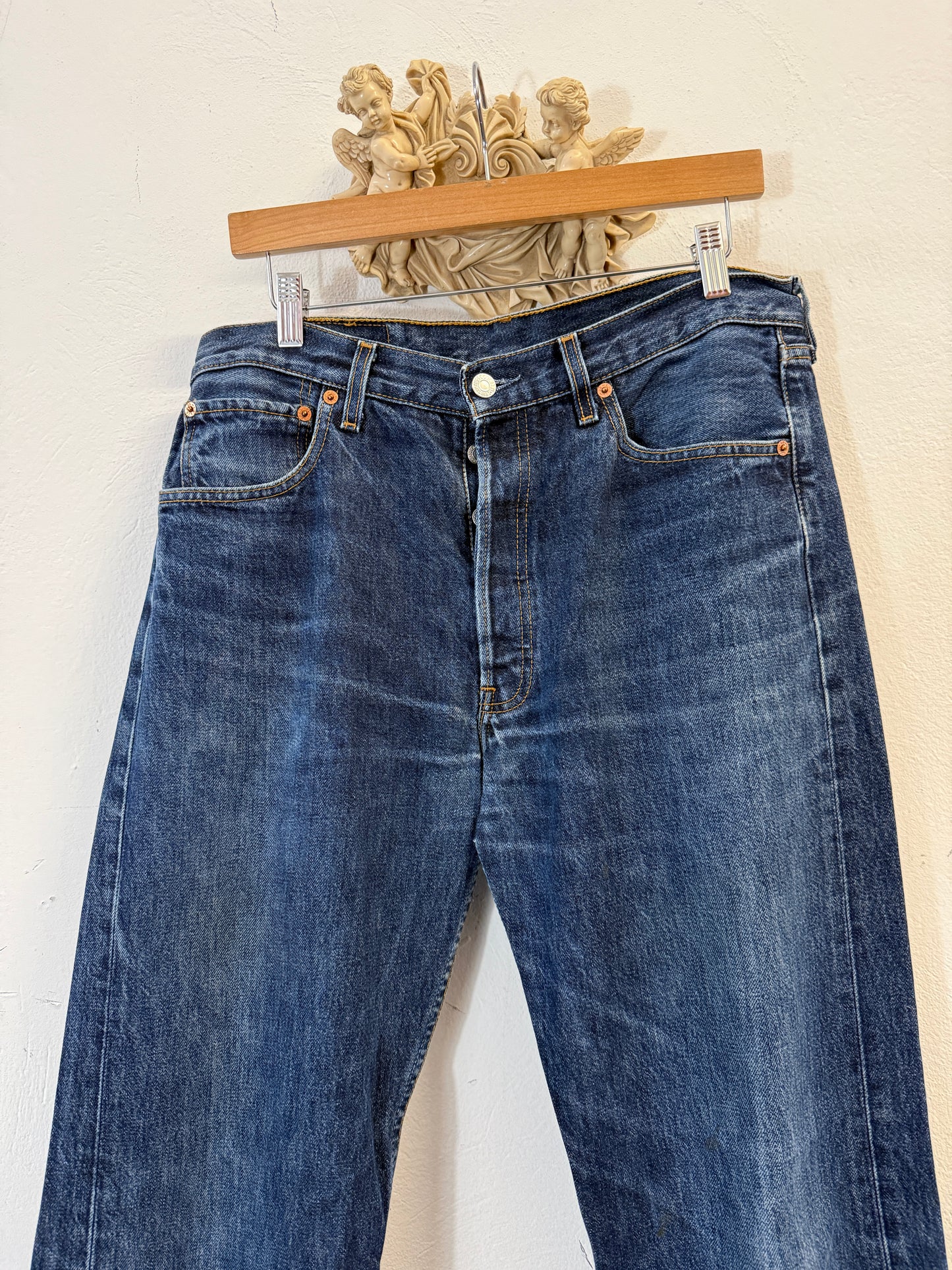Vintage Levi’s 501 “W34 L34”