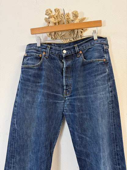 Vintage Levi’s 501 “W34 L34”