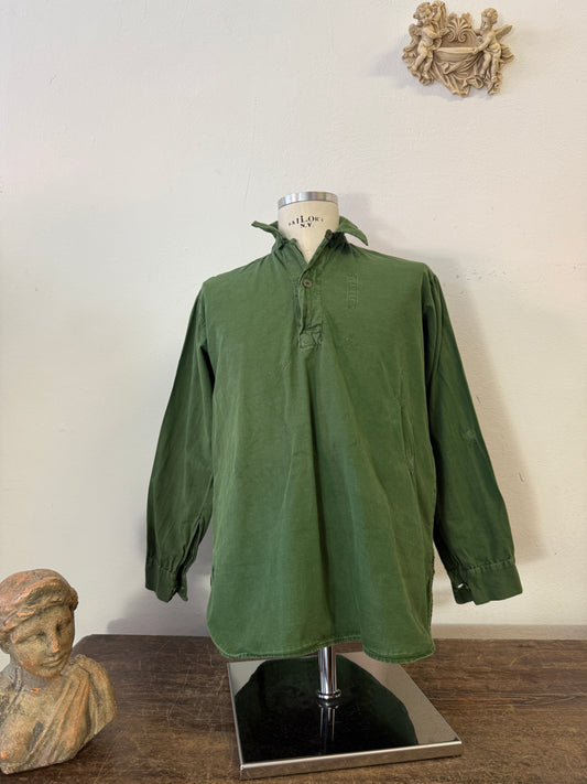 Vintage 80’s Swedish Army Shirt “M”
