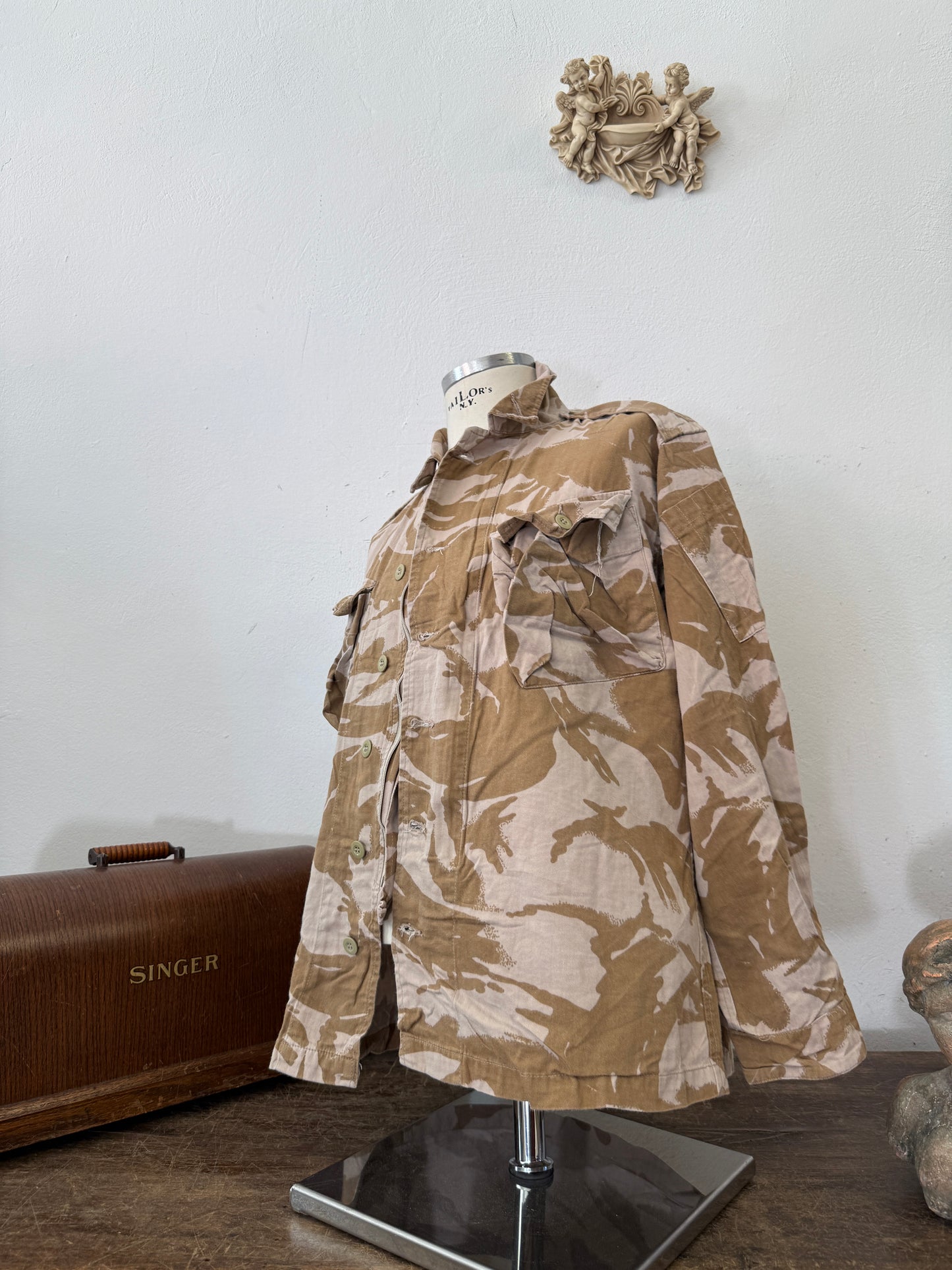 Vintage British Army Dpm Jacket “L”