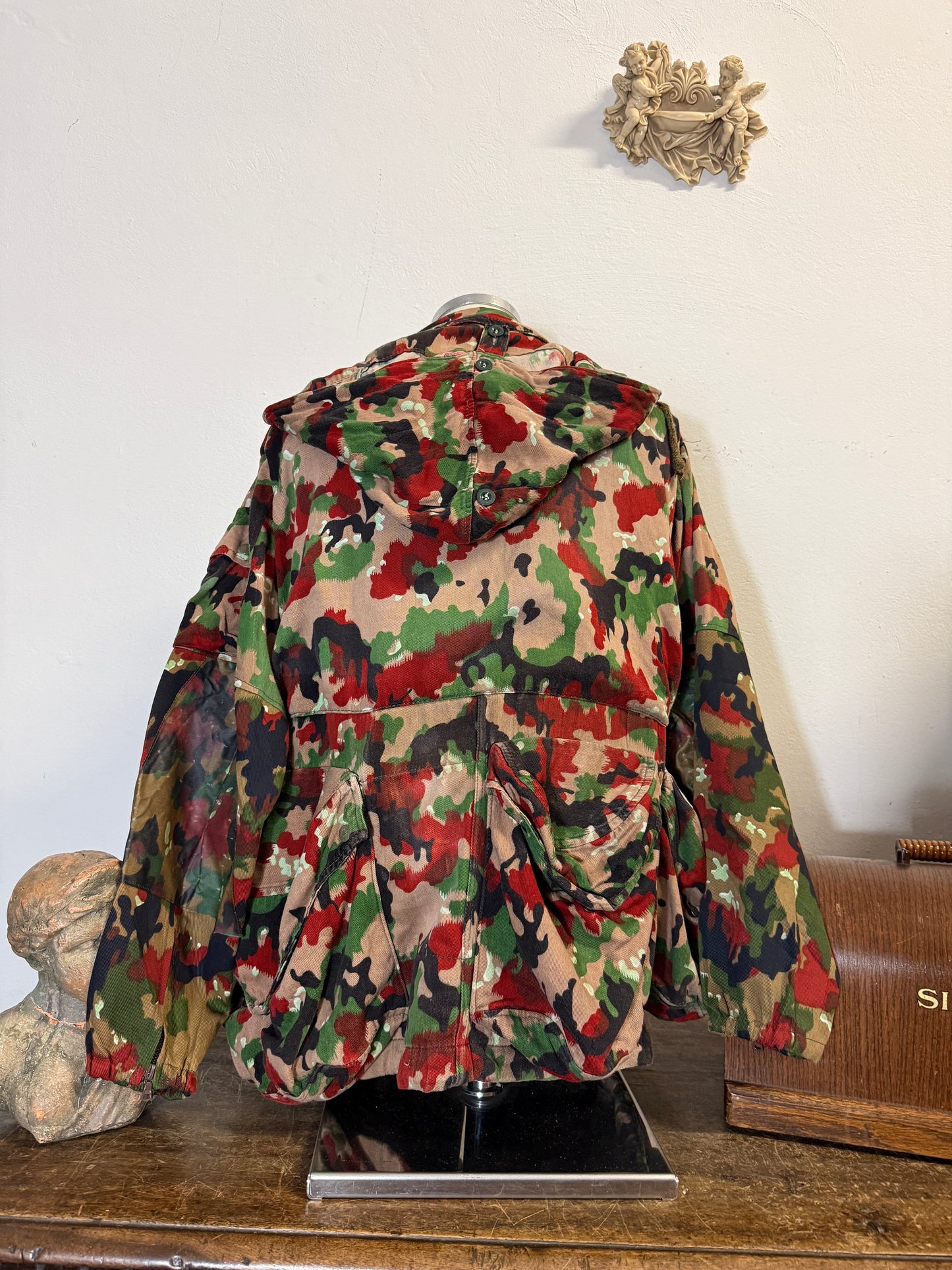Vintage Swiss Army Camo Jacket M70 “XL”