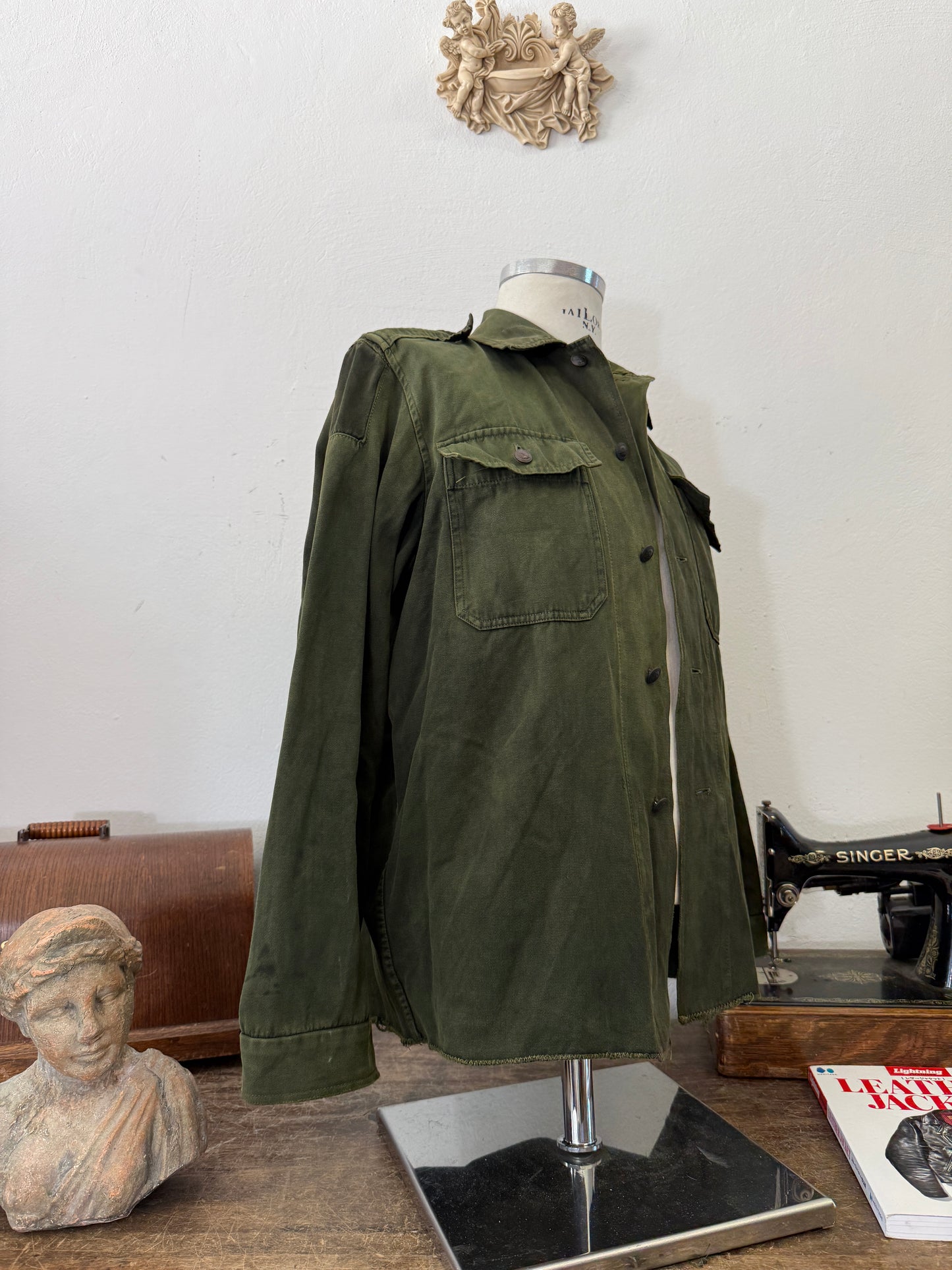 Vintage 80’s Faded Hungarian Army Shirt “M”
