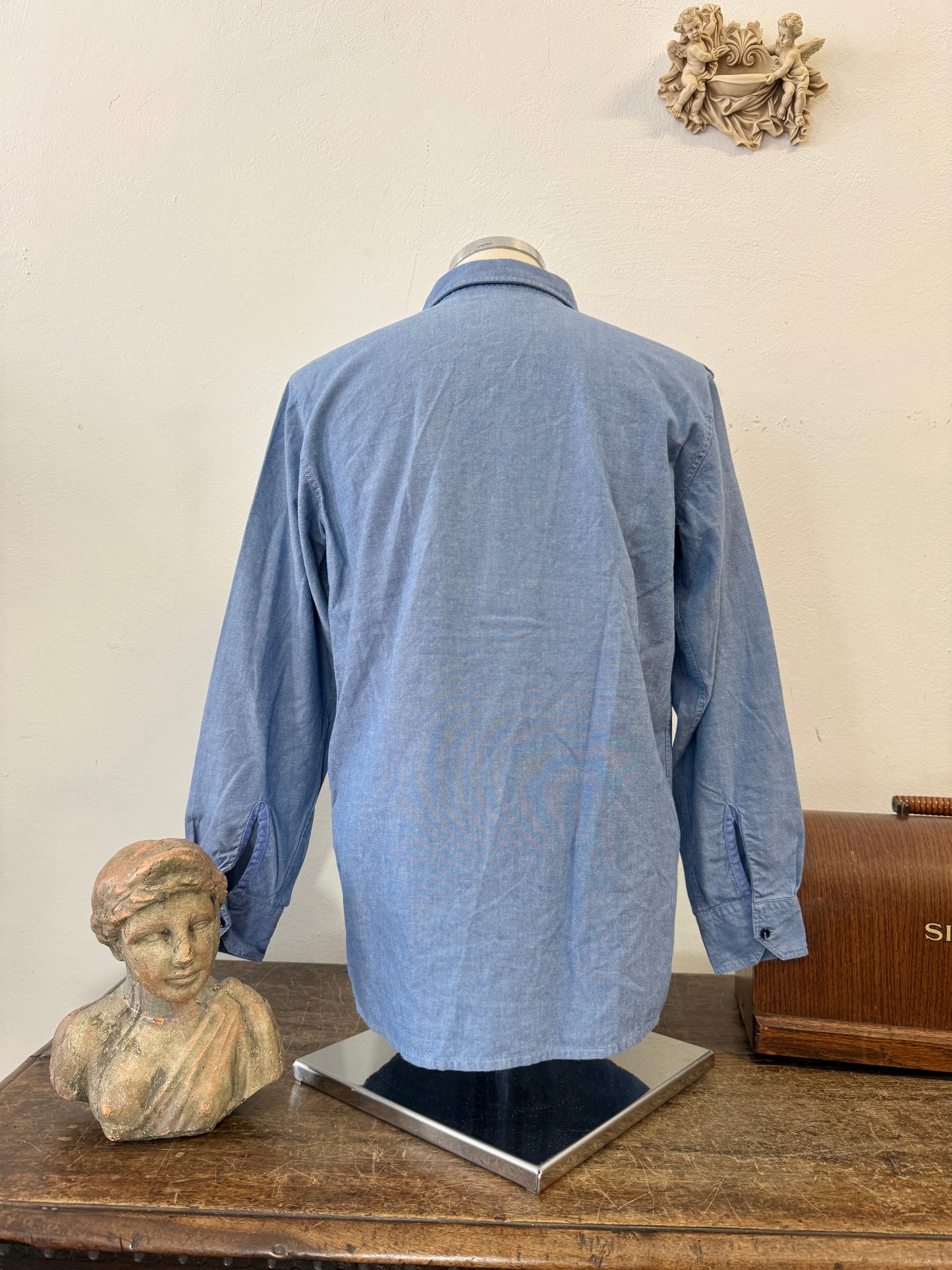 Vintage 90’s Italian Navy Shirt “M”