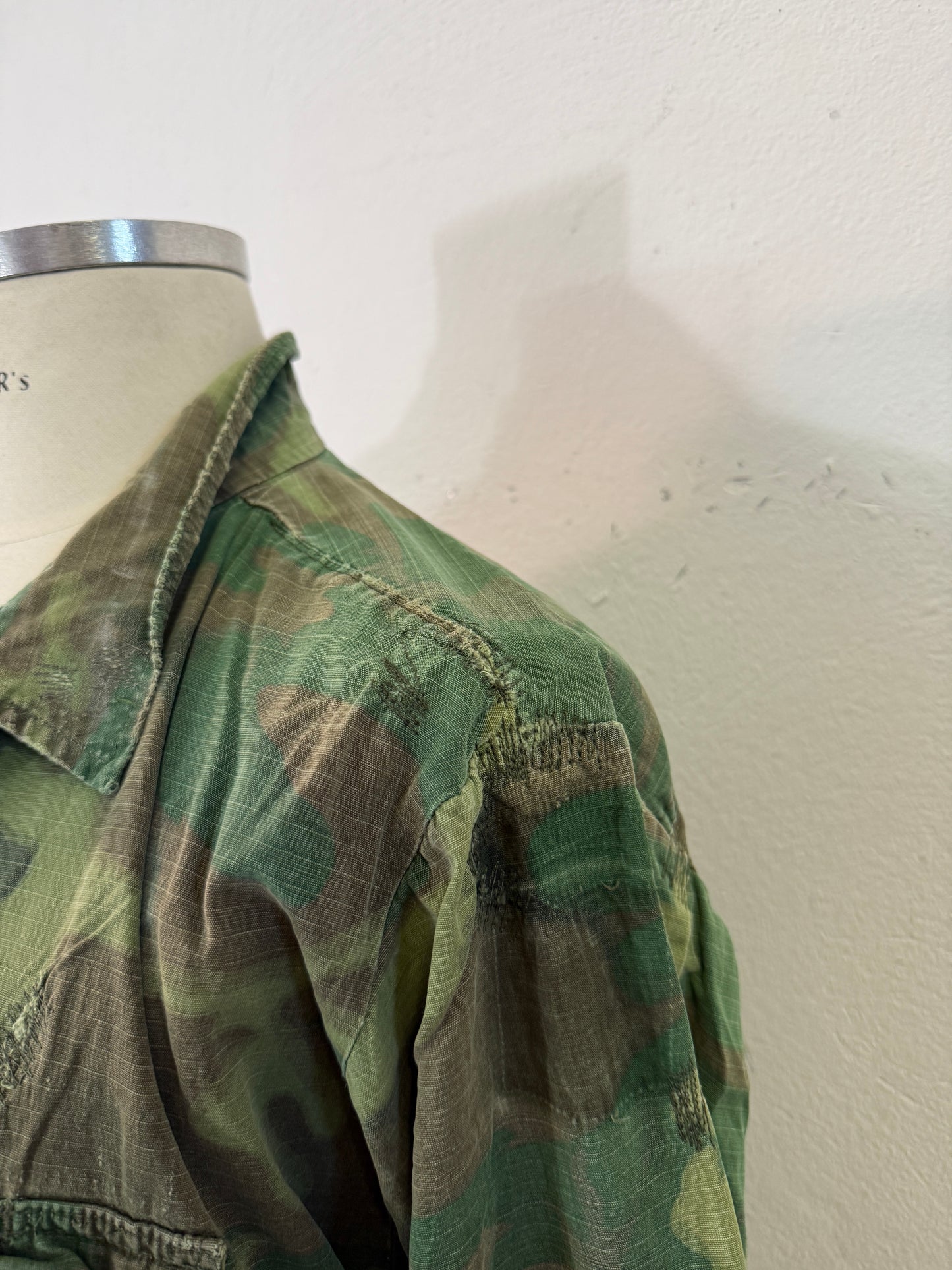 Vintage 1970-80s ERDL Camouflage Pattern Hot Weather Jacket Ripstop “S/M”