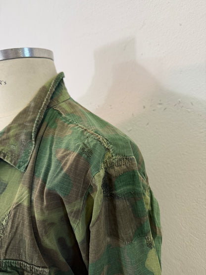 Vintage 1970-80s ERDL Camouflage Pattern Hot Weather Jacket Ripstop “S/M”