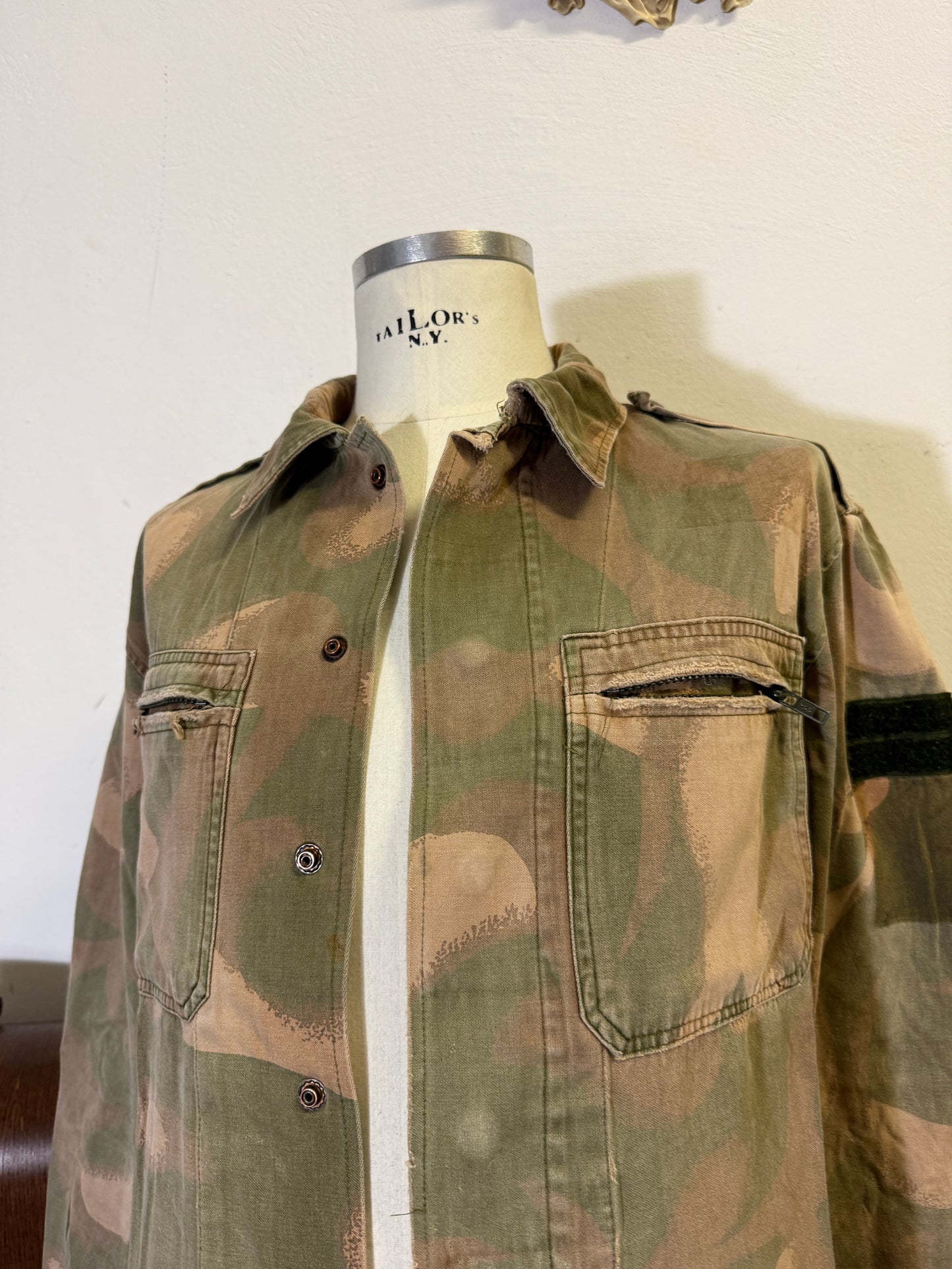 Vintage 90’s Hungarian Army Overshirt “L”
