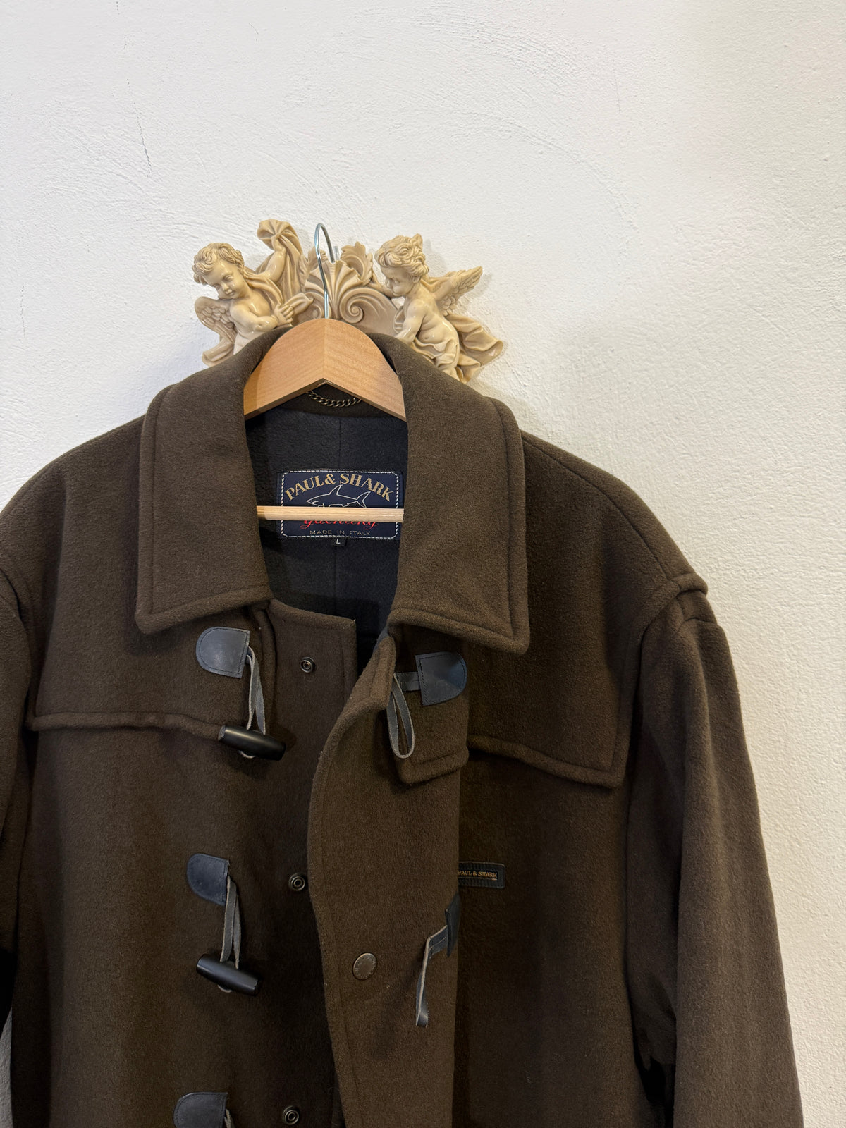 Vintage Montgomery Paul & Shark “XL”