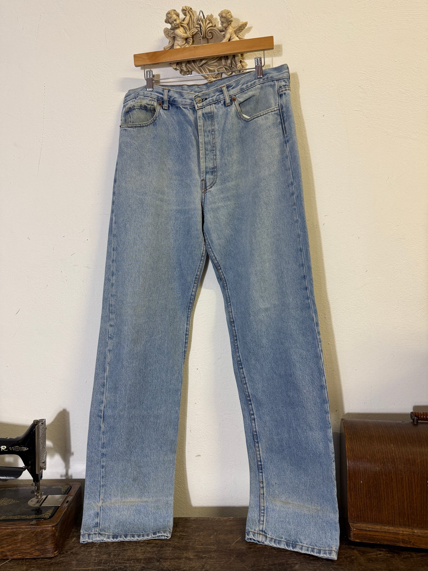 Vintage Levi’s 501 Made In USA “W35 L36”