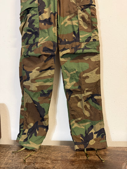 Vintage Woodland Camo Cargo Pants Us Army “W26”