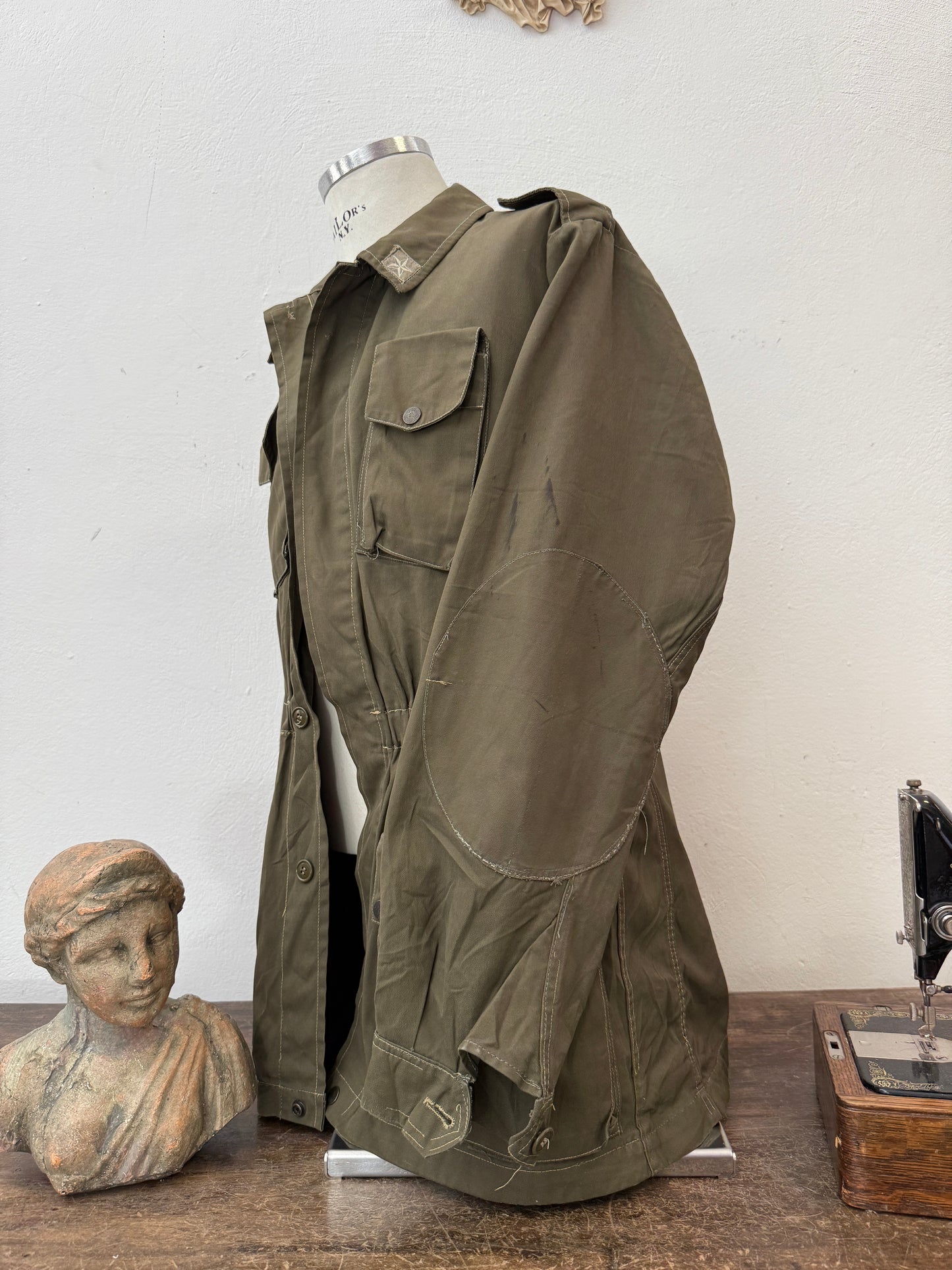 Vintage 80’s Italian Army Jacket “L”