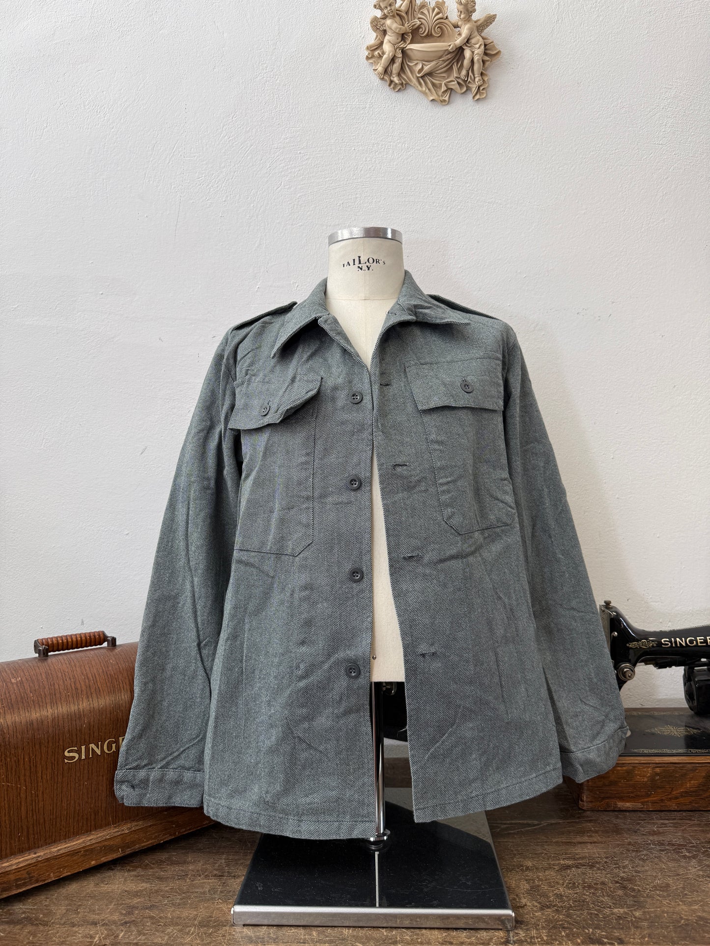 Vintage Swiss Army Jacket “L/XL”