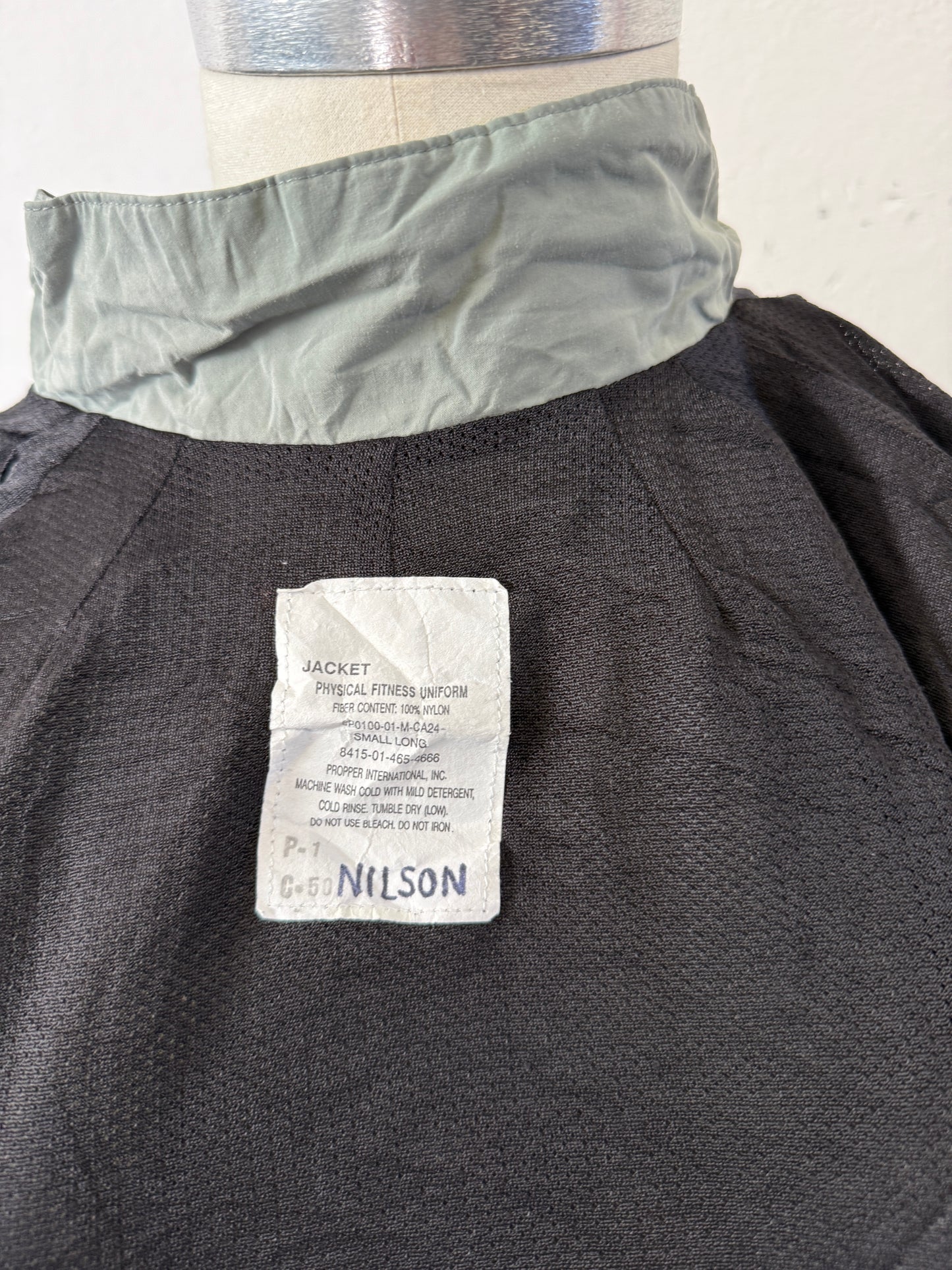 US Army IPFU Reflective Windbreaker – Training Uniform Jacket “M”