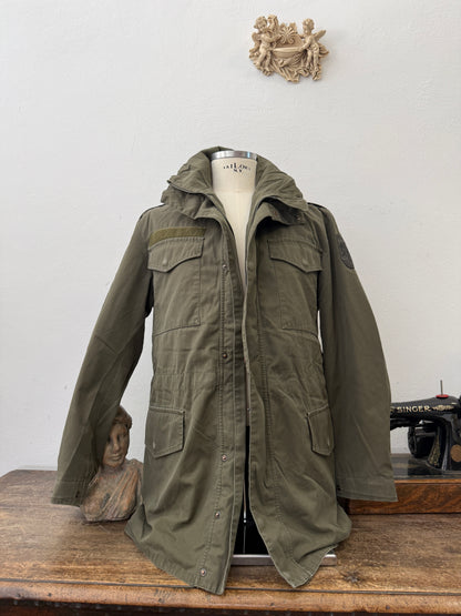 Vintage 90’s Austrian Army Jacket “L”