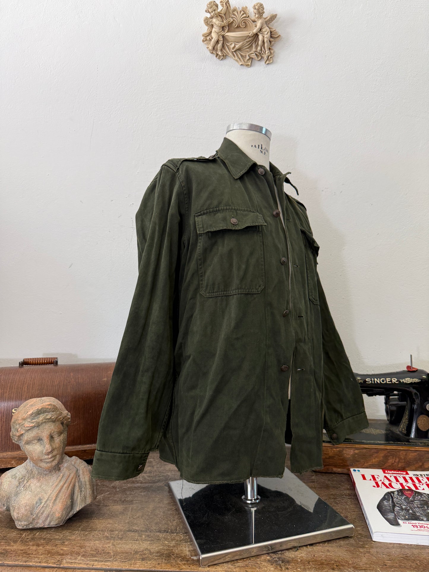 Vintage 80’s Faded Hungarian Army Shirt “M/L”
