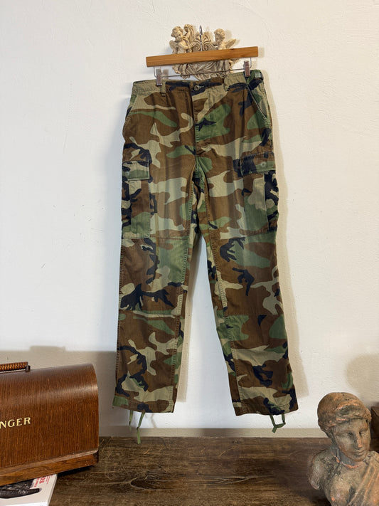 Vintage Woodland Camo Cargo Pants Us Army “W33”