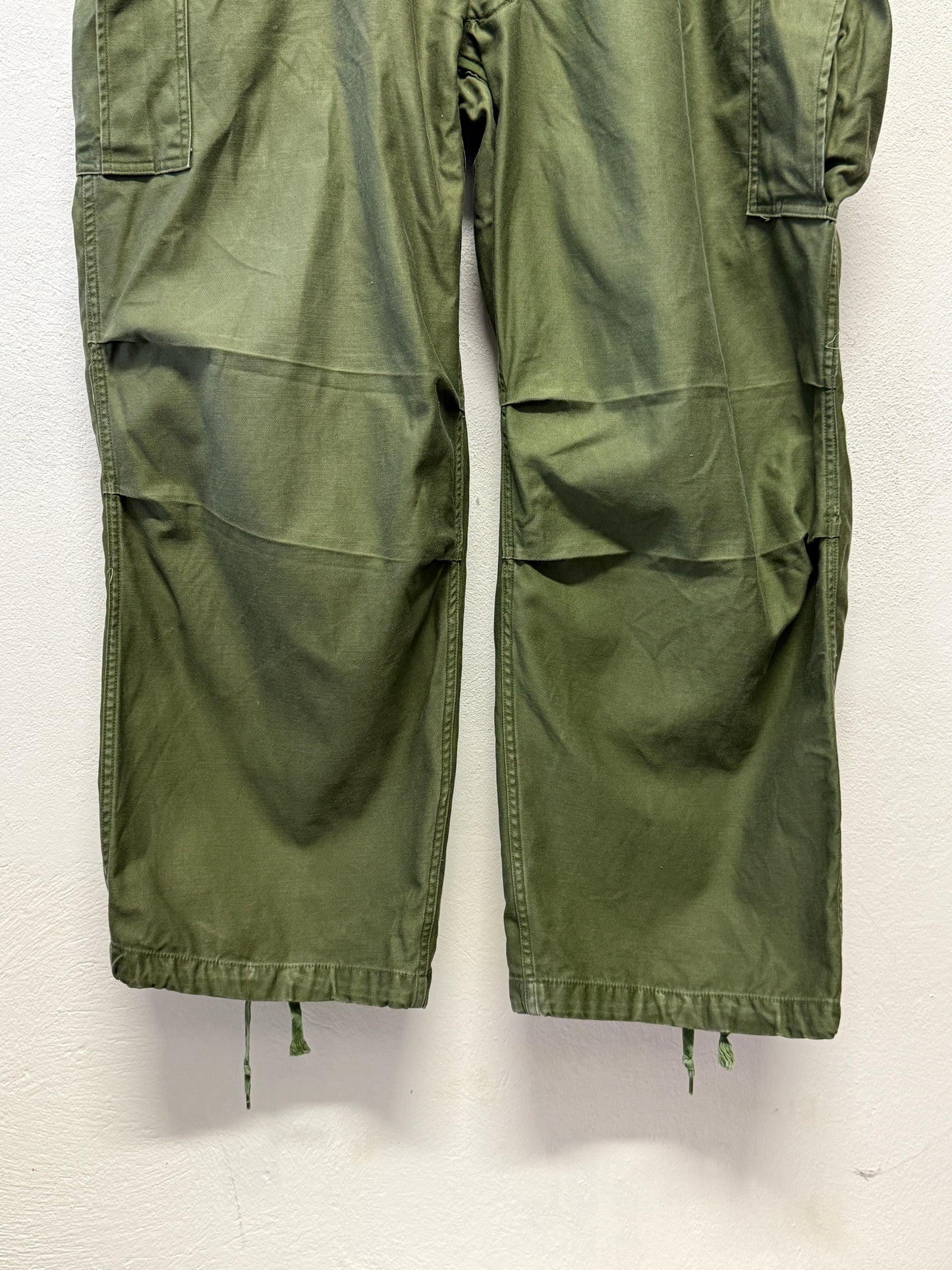Vintage M51 Us Army Cargo Pants “W42”