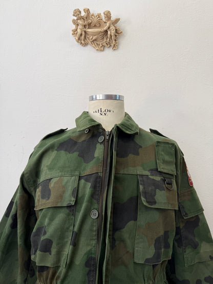 Vintage 90’s Serbian Army Jacket “L/XL”