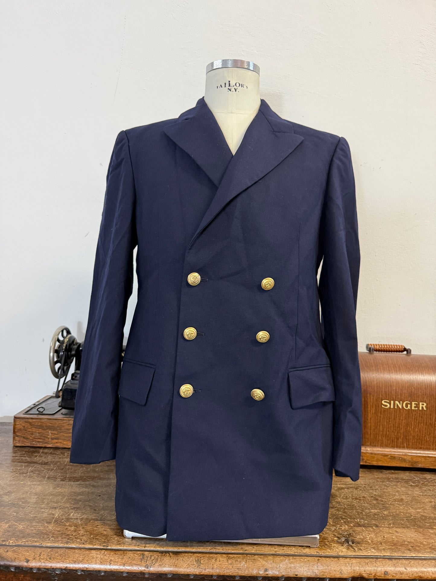 Vintage 00’s Italian Navy Double Breasted Jacket “L/XL”