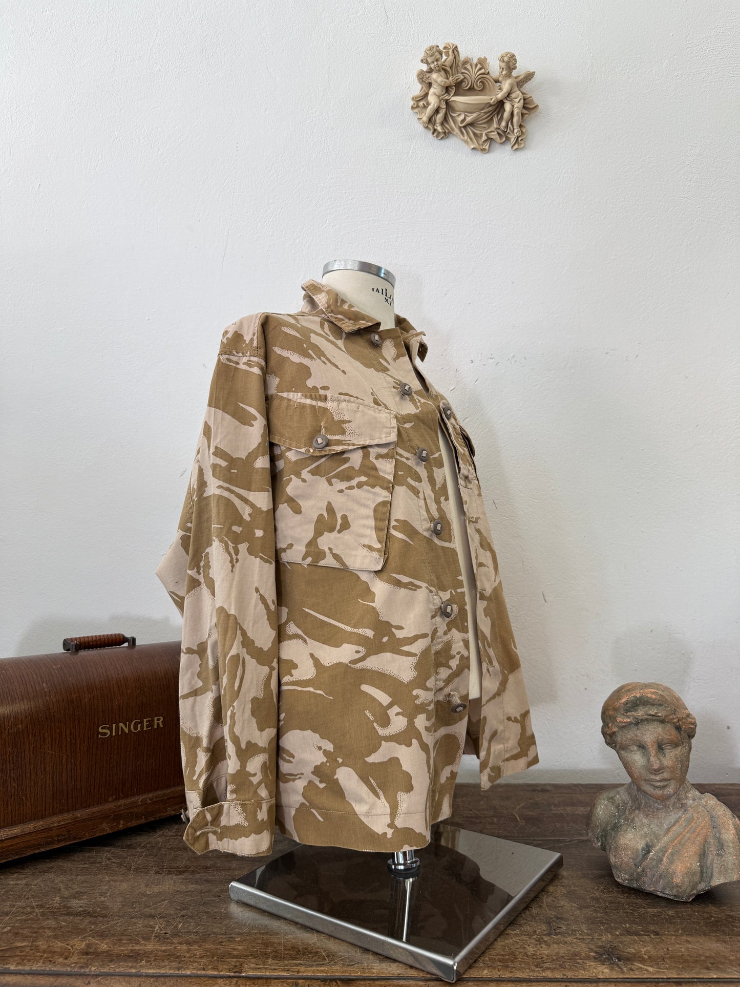 Vintage British Army Dpm Jacket “M”