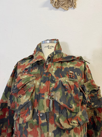 Vintage Swiss Army Camo Jacket M70 “L/XL”