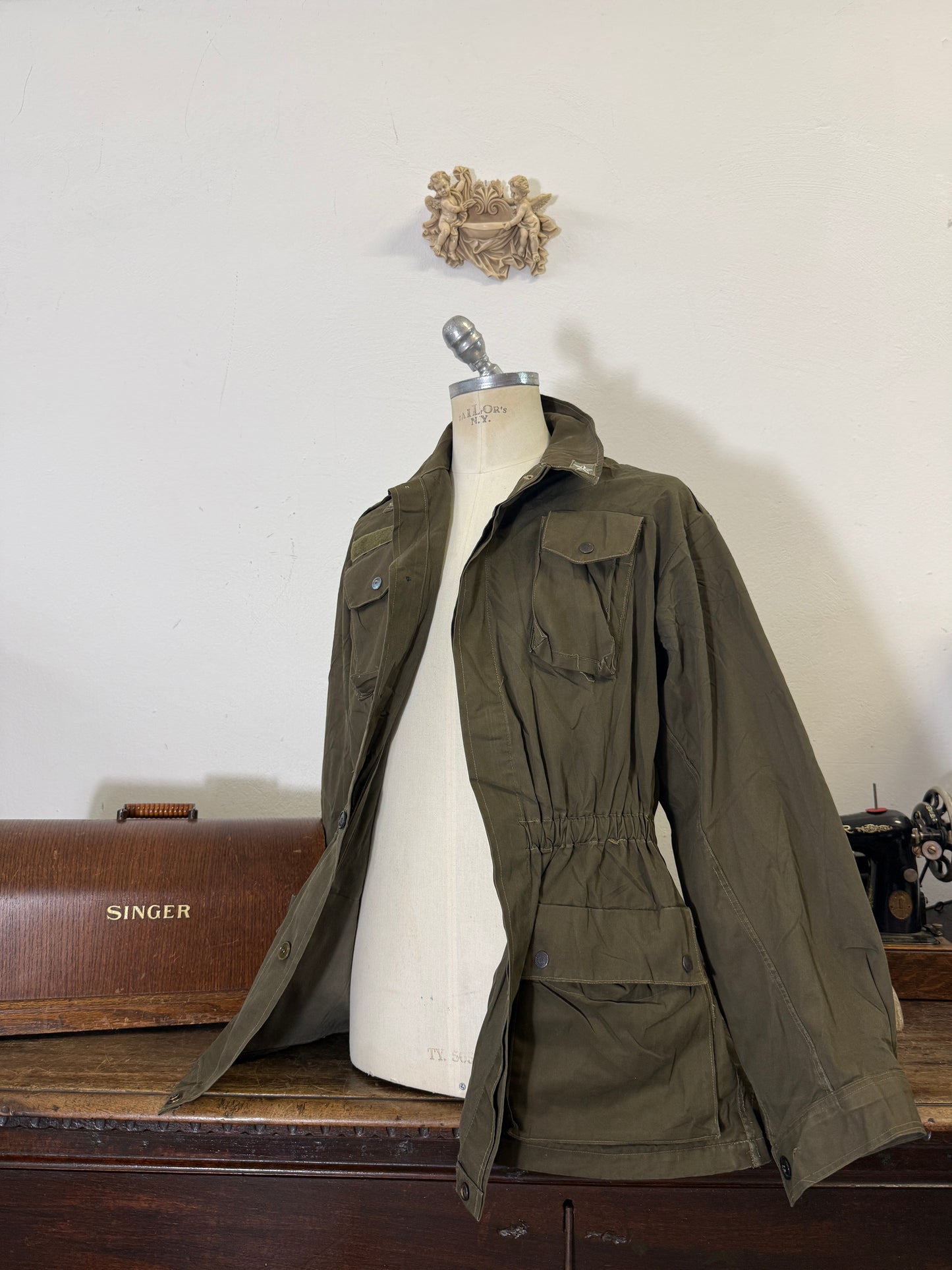 Vintage 80’s Italian Army Jacket “XL”